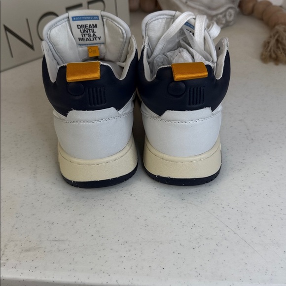 ONCEPT
Women's Princeton Low Top Sneakers Indigo Sz 7.5 - Picture 9 of 15